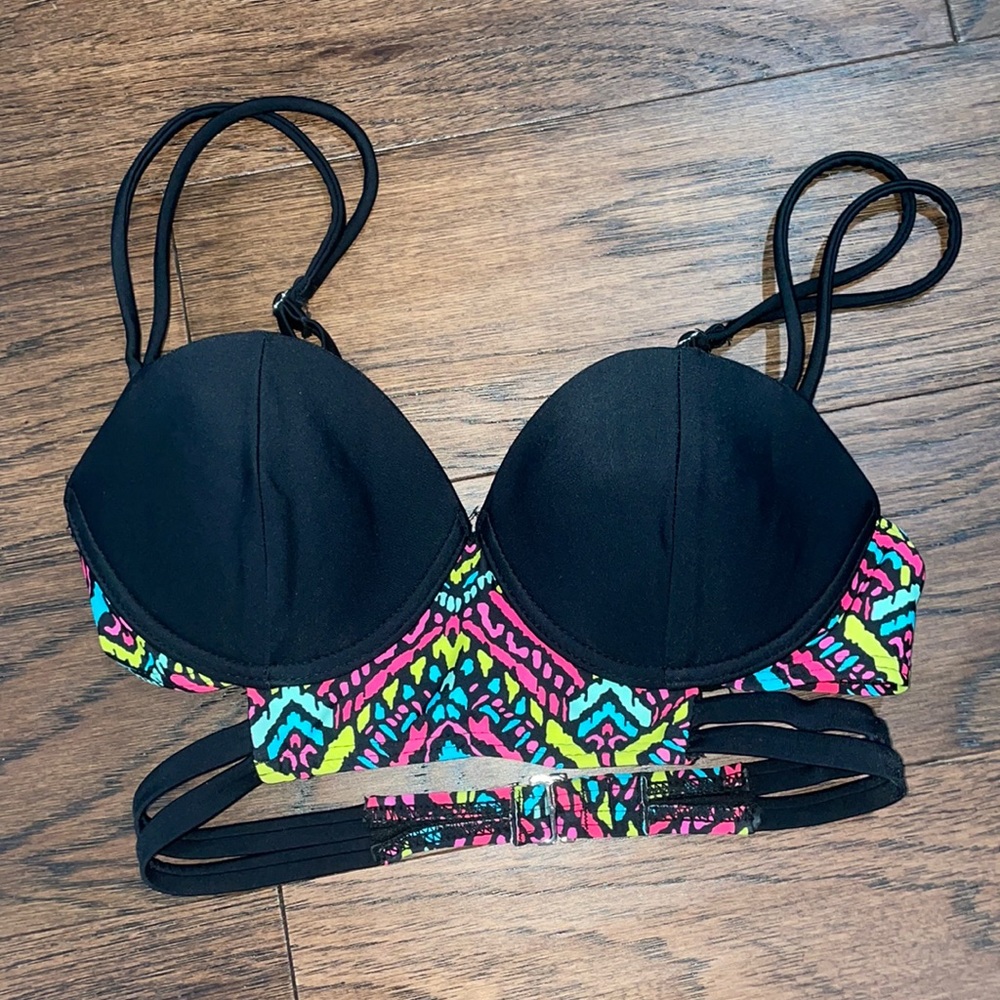 Bikini top